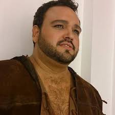 Sergio Escobar, tenor: “Es imprescindible que se apruebe ya una Ley de  mecenazgo”