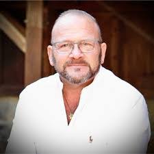 Justin Winkelman's Instagram, Twitter & Facebook