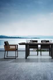 Moderner Look In Kufenoptik Der New York Diningsessel Von Outliv Ist Ein Absoluter Blickfang In Jedem Garten Gartenmobel Im Freien Gartensessel