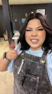 It’s singing while she working a thing because I just be doing it nonstop  #hairstylist