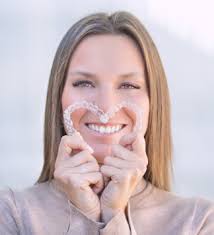 Dentist in Houston, TX 77018