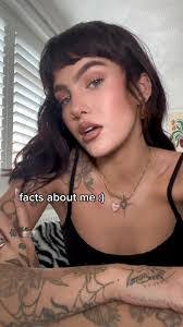 Sophie Kidd's Instagram, Twitter & Facebook