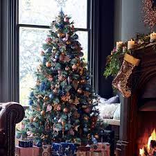 Glam Luxe Christmas Tree N Christmas Lights Outside Christmas Lights Glam Christmas Tree
