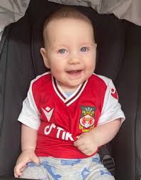 Fleur Robinson (@fleurrobo)