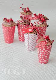 C'est bientôt noël, l'heure des cadeaux, des jeux et des « bonnes » blagounettes de pépé zinzin. Epingle Sur Scrap Cadeaux Divers