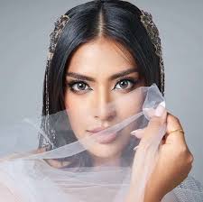 Vera Leez (@ivyleez.leez) • Facebook