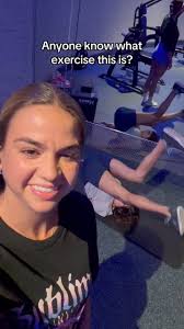 Going to the gym with my mom is helllla funny 😂