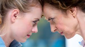 Bardzo Wam dziękuję za udział w dzisiejszym spotkaniu live, poświęconym  często niełatwym relacjom między matką a córką. Wasza tak liczna obecność,  a także mnogość zadanych przez Was pytań dotyczących tej najważniejszej z