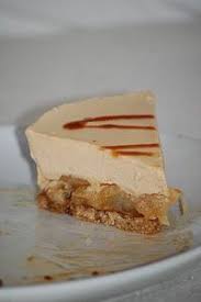 Entremet Aux Pommes Et Caramel Au Beurre Sale Ouvrez Grand La Bouche Et Dites Miaaaaaam Gateau Pomme Caramel Recette Dessert Gateaux Et Desserts