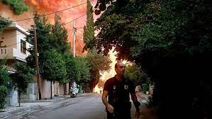 Συναγερμός έχει σημάνει στην πυροσβεστική για φωτιά που έχει ξεσπάσει σε δασική έκταση στην περιοχή. Qfje7ypggejnkm