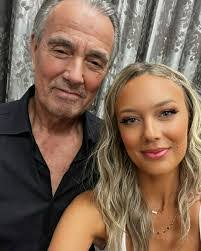 Leslie Chamberlin's Instagram, Twitter & Facebook