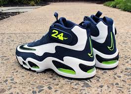Nike Air Griffey Max 1 White Black Midnight Navy Stealth Sneakernews Com Nike Shoes Air Max Nike Shoes Girls Ken Griffey Jr Shoes