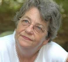 Gloria Bott's Instagram, Twitter & Facebook