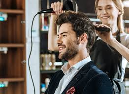 Il prezzo finale di una protesi standard** da uomo è 230 euro · * lace/rete sottile (swiss) o leggermente più spessa (french); Protesi Trapianto Capelli Milano Toupet Calvizia Friselli