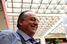 Henry volta a trabalhar no IML após 18 anos afastado