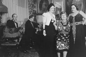 In 1928, florence began performing with pianist edwin mcarthur, who became her accompanist for the next six years. Pin On Fascinating People