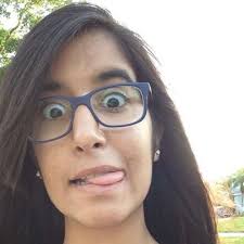 Leia Perry Bamasi (@leia_loves)