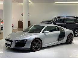 للبيع اودي r8 موديل 2009 تامين وتسجيل شهر 4 قاطع 78 الف وكاله البحرين من غير حوادث ولا مشاكل من داخل اسود وكاربون فايبر السعر9200 دينار للتو car bmw car bmw