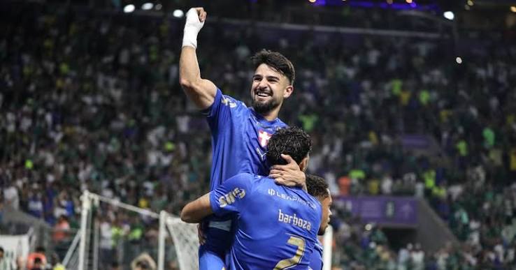 Palmeiras vence o Bahia e reduz vantagem para o Flamengo no Brasileir&atilde;o &ndash; R7 Esportes