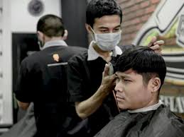 Kalau pg sebut kedai gunting rambut mr_barbershop66, pg takut orang tak kenal jangan lupa singgah ke kedai gunting rambut mr_barbershop66, di pekan tanjung aru, kota kinabalu sabah. 6 Barbershop Terdekat Di Bandung Yang Recommended Indozone Id