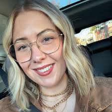 On my way to Lori's American Grille what's some must haves ??