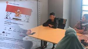 Berbaki beberapa hari lagi umat islam akan menyambut bulan ramadan dan seterusnya meraikan hari raya. Pembuat Dan Penyebar Parodi Lagu Indonesia Raya Ternyata Bocah Wni