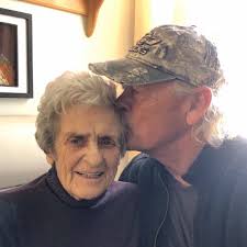 How do I leave this group?