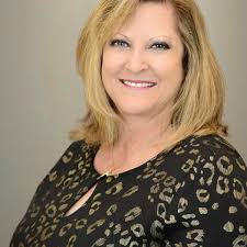 Debbie Overstreet's Instagram, Twitter & Facebook