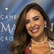 Ana Gerard's Instagram, Twitter & Facebook