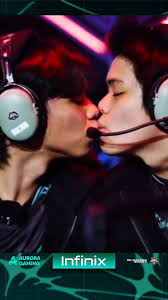 Edward + Light combo too clean!