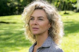 Uno de los detalles curiosos de café, con aroma de mujer, es que en este nuevo elenco vemos a una famosa pareja de la farándula nacional, diego cadavid y laura archbold. Cafe Con Aroma De Mujer Que Paso Con Los Actores De La Telenovela Original Guy Ecker Margarita Rosa De Francisco Novelas Novela Telenovelas Nnda Nnlt Fama Mag