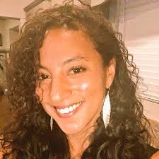 Amy Rae Howe (@amyraehowe)