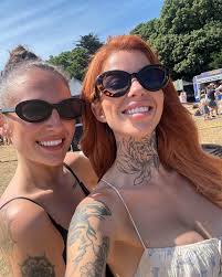 Gemma Rose Barnes (@reallifeofgemrose) • Instagram photos and videos