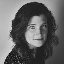 Katie Braswell's Instagram, Twitter & Facebook