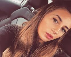 Dani dyer moved to tears by fans in wake of jack fincham split. What Films Has Dani Dyer Been In Dani Dyer 15 Facts You Probably Didn T Know Popbuzz