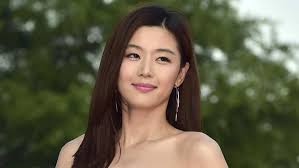 Finally, 'kingdom's main scriptwriter kim eun hee answered the press's questions regarding jun ji hyun 's cameo appearance in the drama. Jun Ji Hyun Akan Gabung Di Musim Kedua Serial Kingdom