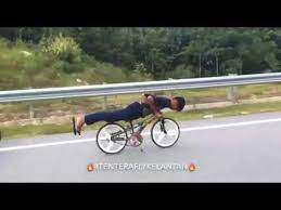 Ketika ini geng basikal lajak popular di selatan negara ialah tentera fly jb dan kaki. Lajak Fly Bossku Basikal Lajak Youtube