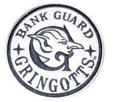 Gringotts Bank The Safest Place Sign Black And White Harry Potter Buscar Con Google Festa Aniversario