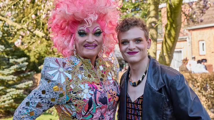 Olivia Jones: Selbstbestimmung einer Drag-Queen