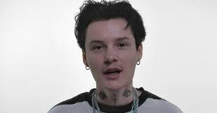 Carlos Jesse's Instagram, Twitter & Facebook