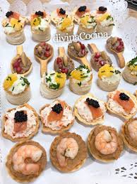 Los canapés son esos bocados que se preparan para servir como aperitivo, pasapalo o abrebocas en reuniones, fiestas o cenas de gala. Canapes Frios Faciles Y Rapidos Receta De Divina Cocina