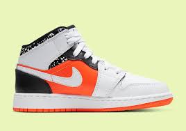 Black And Yellow Jordans 12 On Feet Air Jordan 1 Mid Composition Pocket Book Seems As The Faculty 12 Months Approaches Spring Break In 2020 Air Jordans Jordan 1 Mid Jordan 1