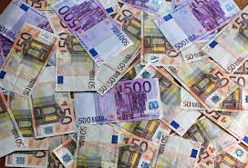 1 euro = 1.2169 united states dollar, 1 united states dollar = 0.8218 euro. 20 Jahre Euro Deutschland Ist Der Grosste Gewinner Des Euros