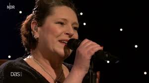 ZUM TOD DER DEUTSCHEN SÄNGERIN ANNA R. (ROSENSTOLZ)