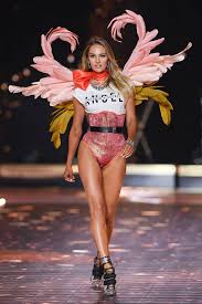 Victoria's secret angels workout routines. How To Be A Victoria S Secret Model By The Angels Themselves Glamour Uk