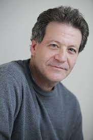 The Nazi and the Psychiatrist: Hermann Göring, Dr. Douglas M. Kelley, and a  Fatal Meeting of Minds at the End of WWII: El-Hai, Jack: 9781610391566:  Amazon.com: Books