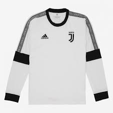 Make your custom image of juventus fc 2019/20 soccer jersey with your name and number, you can use them as a profile picture avatar, mobile wallpaper, stories or print them. Juventus Ssp T Shirt Juventus Official Online Store