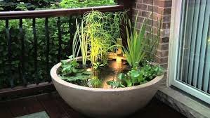 Mini Pond Ideas For A Small Oasis On The Balcony Mini Tuinen Kleine Tuinen Tuinprojecten