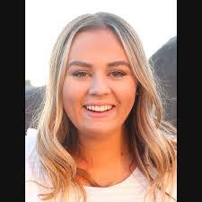 Michelle Rosner's Instagram, Twitter & Facebook