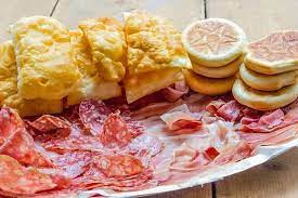 E se state cercando la ricetta gnocco fritto perfetto. Gnocco Tigelle Bild Von Ah Bein Bar Reggio Emilia Tripadvisor